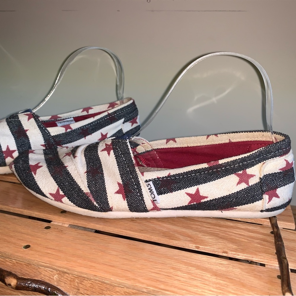 Toms stars patriotic canvas slip on shoes size 9 - Picture 2 of 6